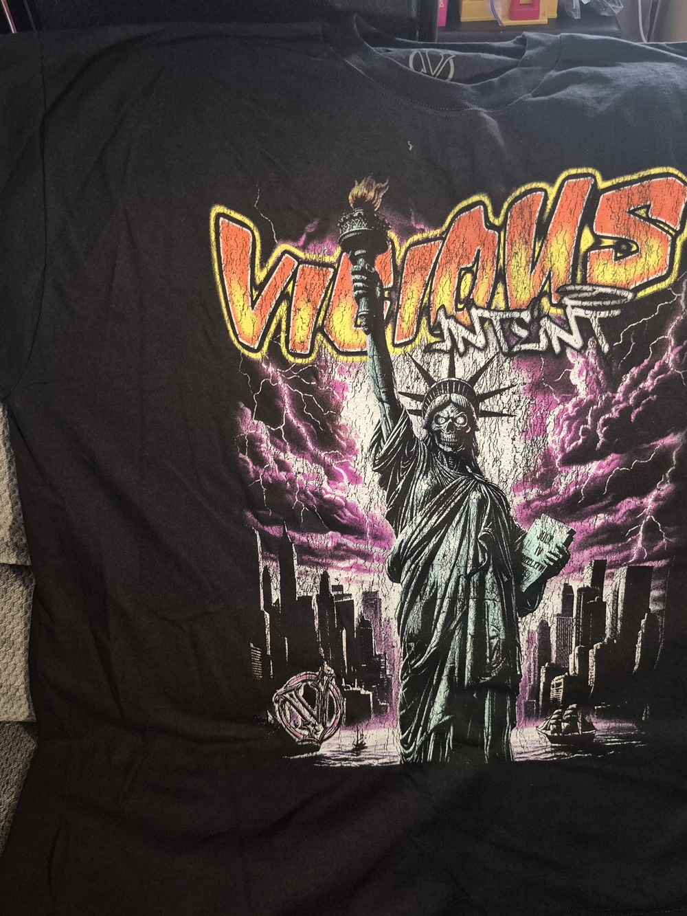 Black Graphic Men’s T-Shirt with Statue of Liberty Design